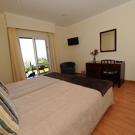 Bed and Breakfast Residencial Farol Ponta do Pargo Esterno foto