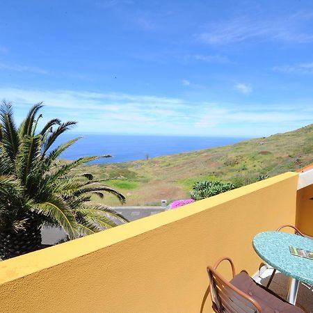 Bed and Breakfast Residencial Farol Ponta do Pargo Esterno foto