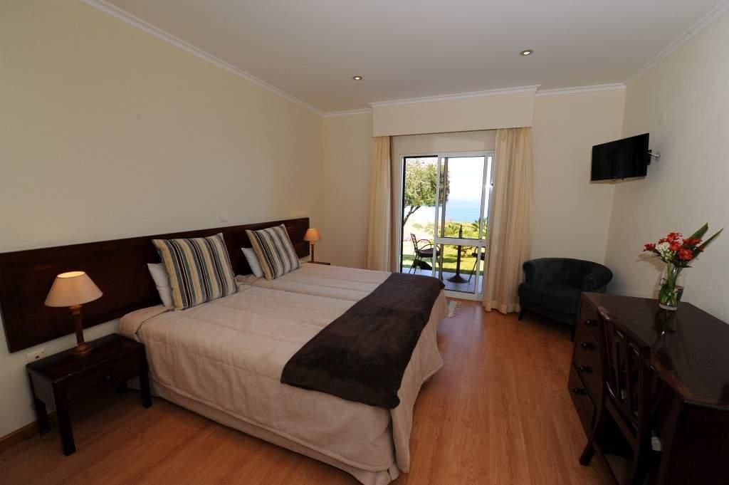 Bed and Breakfast Residencial Farol Ponta do Pargo Esterno foto