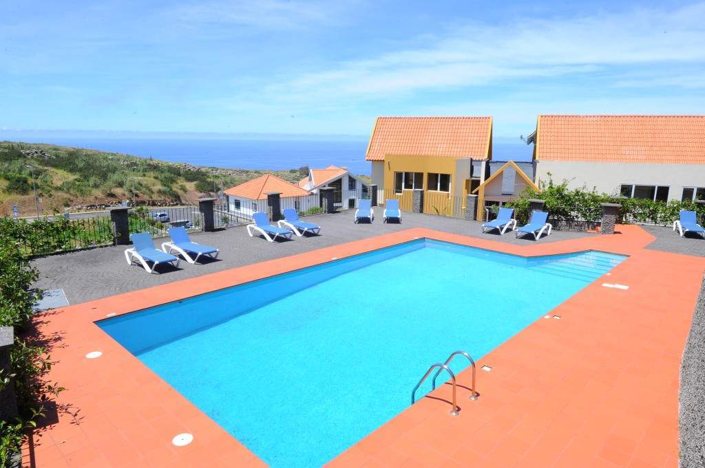 Bed and Breakfast Residencial Farol Ponta do Pargo Esterno foto