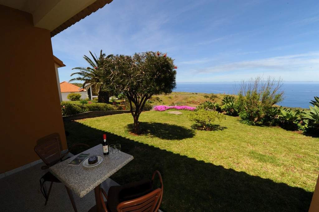 Bed and Breakfast Residencial Farol Ponta do Pargo Esterno foto