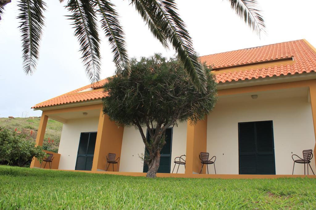 Bed and Breakfast Residencial Farol Ponta do Pargo Esterno foto
