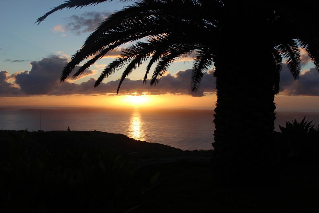 Bed and Breakfast Residencial Farol Ponta do Pargo Esterno foto