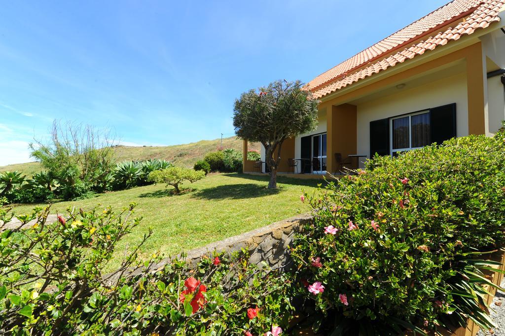 Bed and Breakfast Residencial Farol Ponta do Pargo Esterno foto