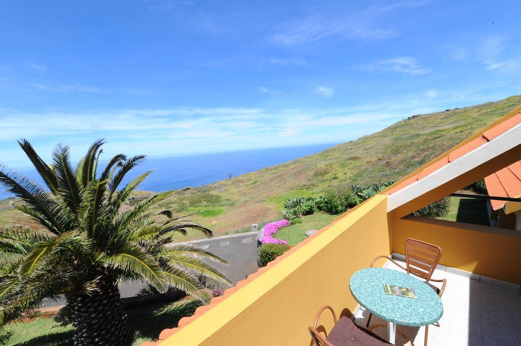 Bed and Breakfast Residencial Farol Ponta do Pargo Esterno foto