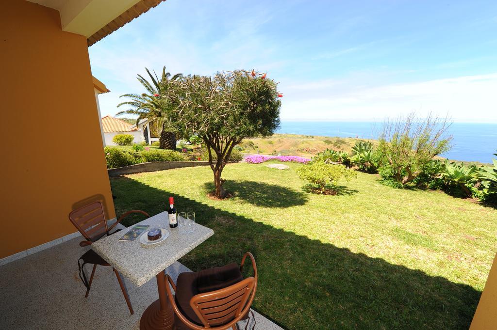 Bed and Breakfast Residencial Farol Ponta do Pargo Esterno foto