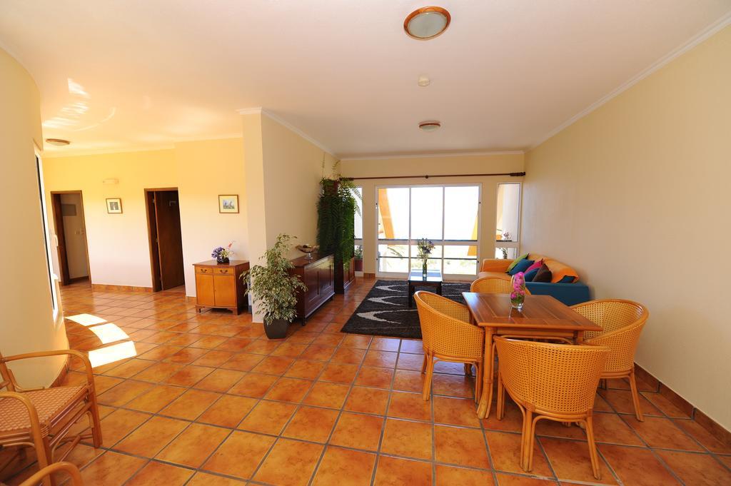 Bed and Breakfast Residencial Farol Ponta do Pargo Esterno foto