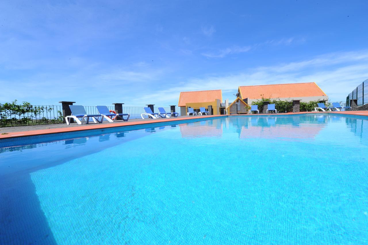 Bed and Breakfast Residencial Farol Ponta do Pargo Esterno foto