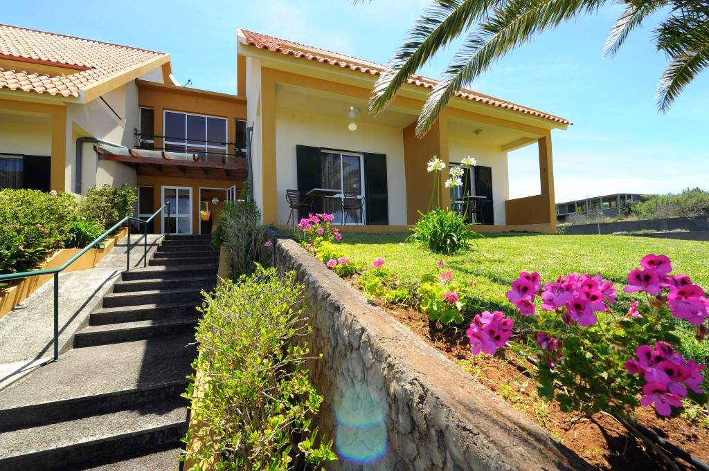 Bed and Breakfast Residencial Farol Ponta do Pargo Esterno foto