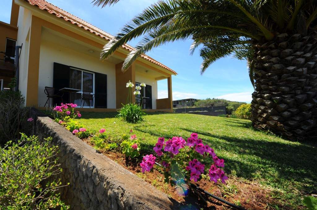 Bed and Breakfast Residencial Farol Ponta do Pargo Esterno foto